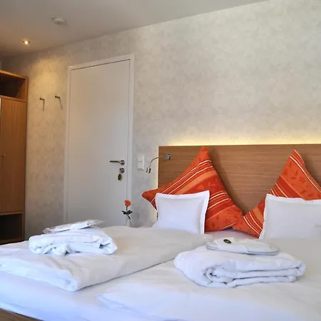Hotel Hagnauer Seeperle-2
