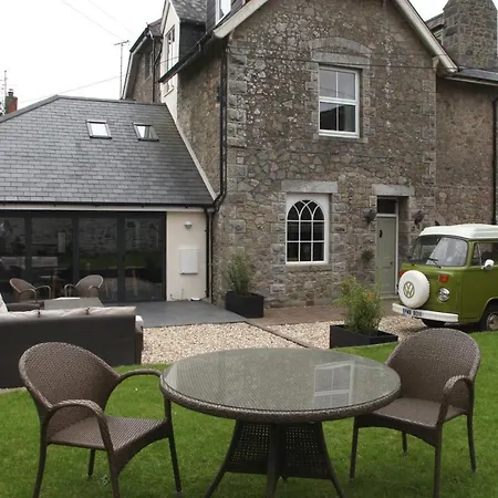 Tawburn House Boutique B & B-2