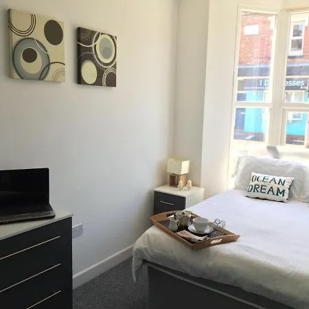 Crewe Rooms @ 97 Edleston Road-2