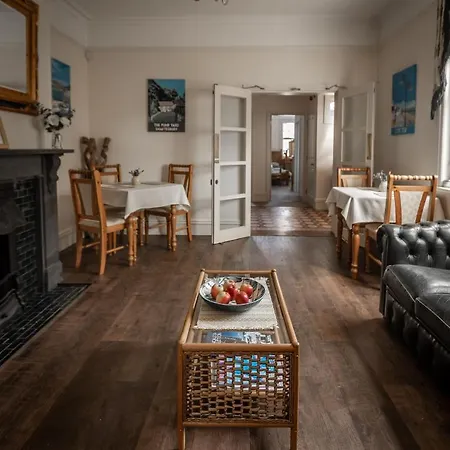 Cranborne House-3