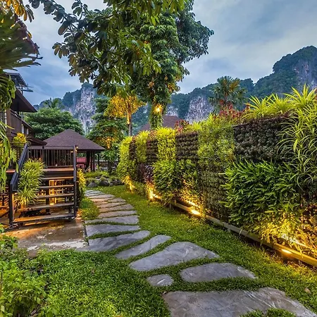 The Cliff Elegance Resort-3