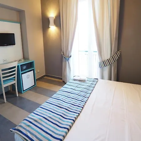 Hotel La Spiaggia-3