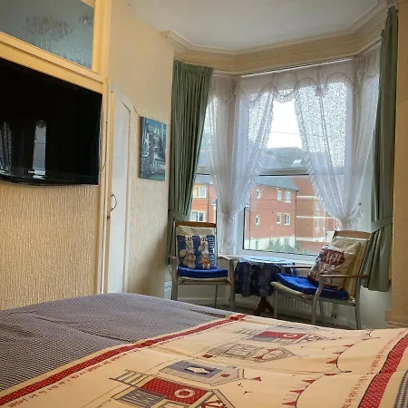 Cumbria Guest House-2