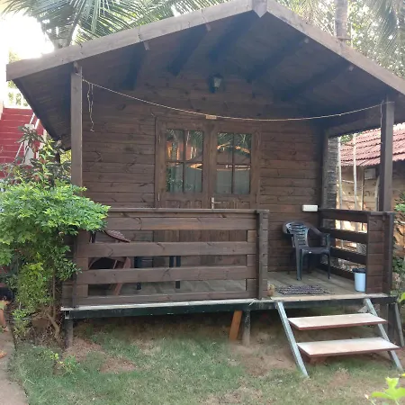 Lamarine Morjim Beach Cottages-3