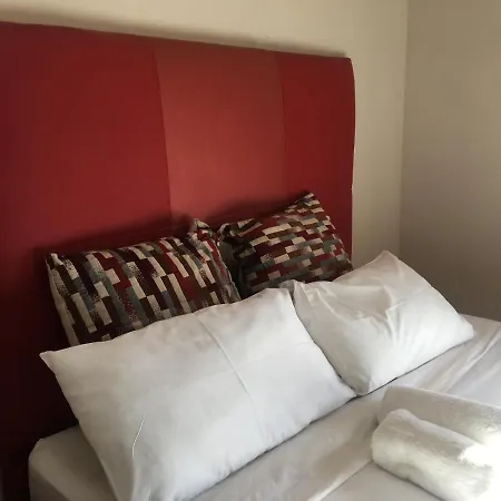 Ikhutseng Guesthouse And Spa-3