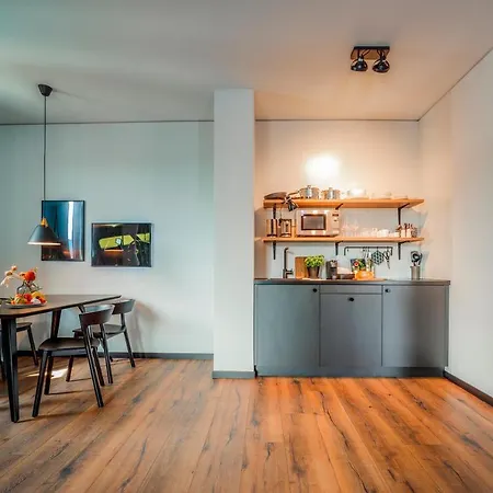 Black F House - Serviced Apartments-2