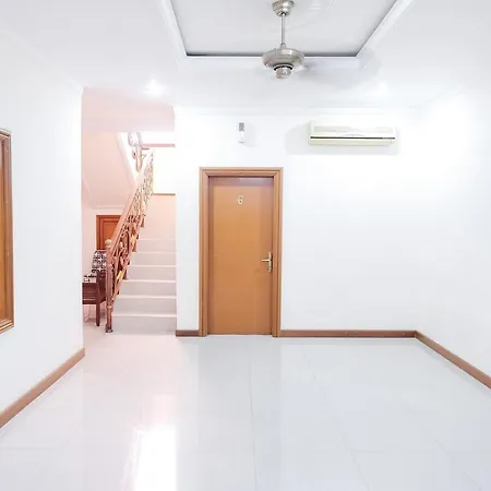Wisma Delapan Mitra Reddoorz-2