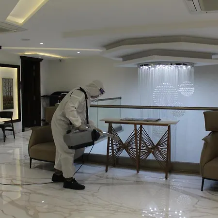Hotel 18 Keys-2
