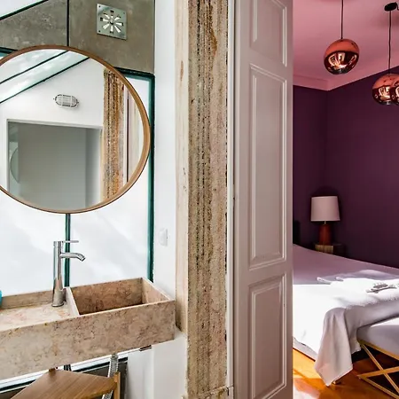 Lost Lisbon :: Avenida House-2