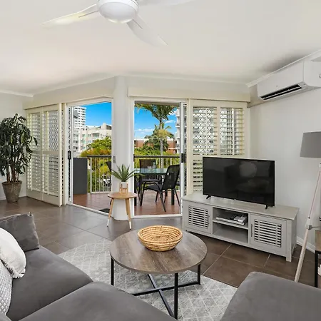 Dockside Apartments Mooloolaba-Pool Open-2