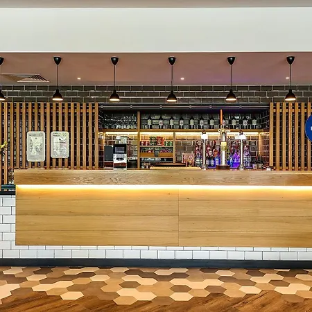 Holiday Inn Express - Bicester By Ihg-3