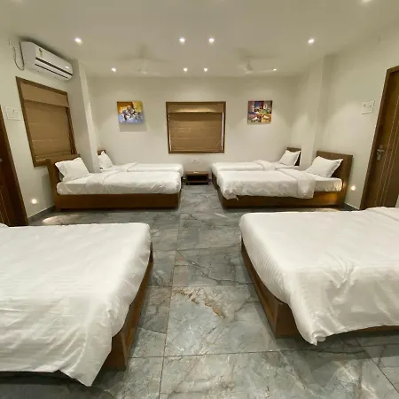 Hotel Damodar-3