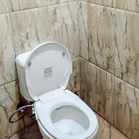 Agnes Residence Near Blok M Mitra Reddoorz-3