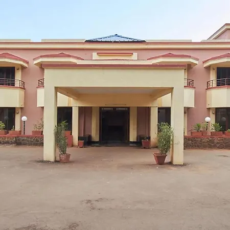 The Dhanhills - A Valley View Hotel In Panchgani-3