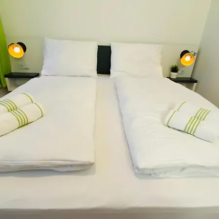 Bestprice Hotel Aachen Hauptbahnhof-3