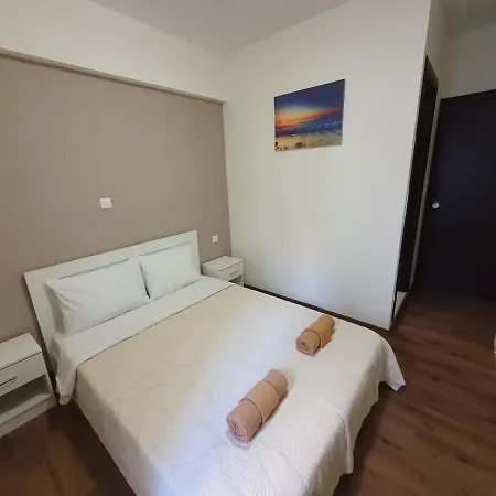 City Center Athenes Rooms-2
