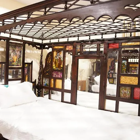 Hotel Chandana Square-2