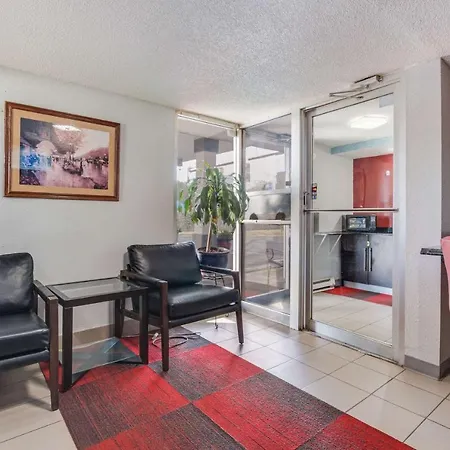 Econo Lodge Inn & Suites-2