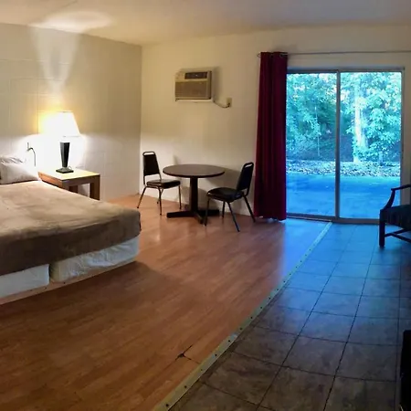 Cub Motel-3