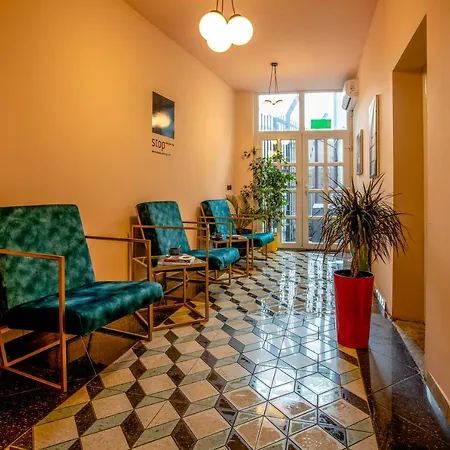 Hotel 4 Llulla-3