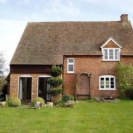 Field Farm Cottage B&B-2