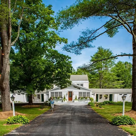 Arcady Mountain Motor Lodge-3