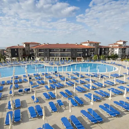 Nevis Resort & Aqua Park-3