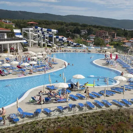 Nevis Resort & Aqua Park-2