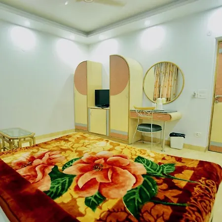 Hotel Madonna-2