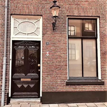 De Buurvrouw Nr.18-2