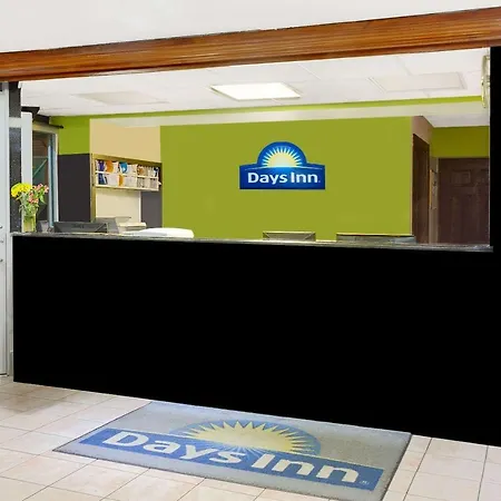 Days Inn By Wyndham Elk Grove Village O'Hare Airport West-2