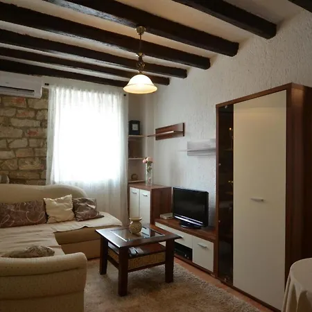 Apartment Alessia-2