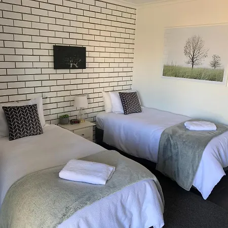 Kings Avenue Motel-2