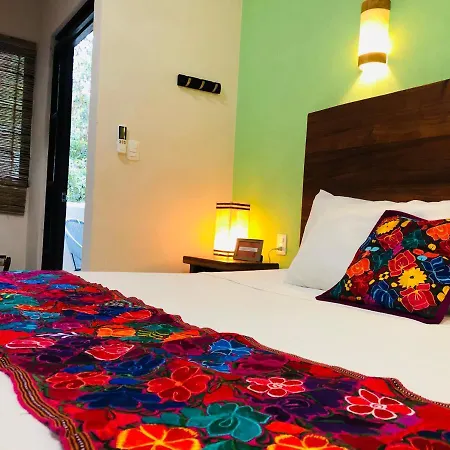 El Roble Nature Hotel&Lagoon-2