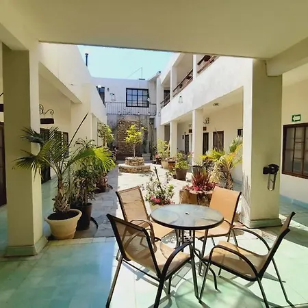 Hotel Puerta de Jade-3