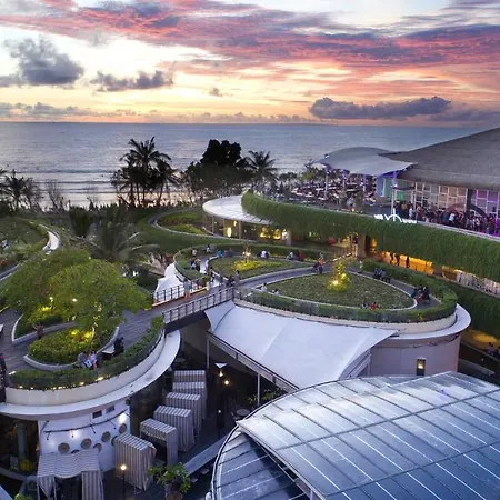 Yello Hotel Kuta Beachwalk Bali-3