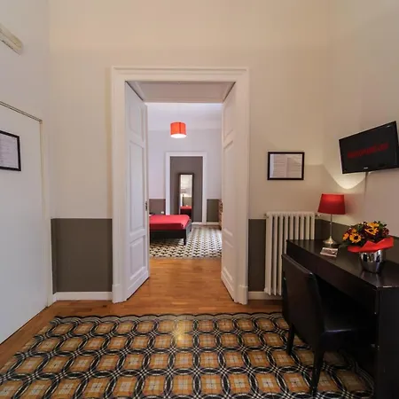 Spaccanapoli Comfort Suites-3