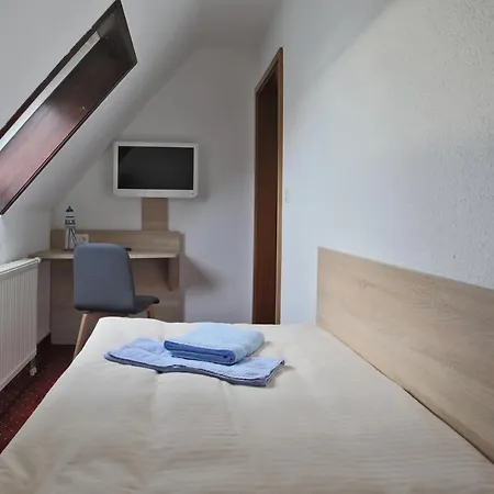 Hotel & Restaurant Am Wasser-3