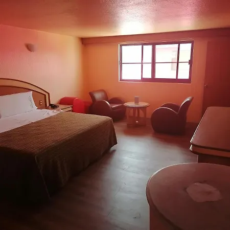 Hotel Puerta del Sol-3