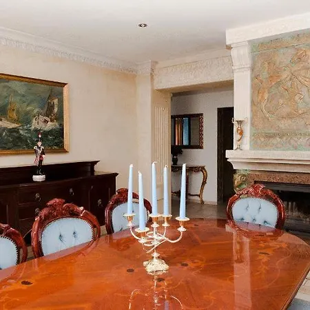 Columba Livia Guesthouse-3