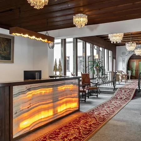Hotel Bad Serneus-2
