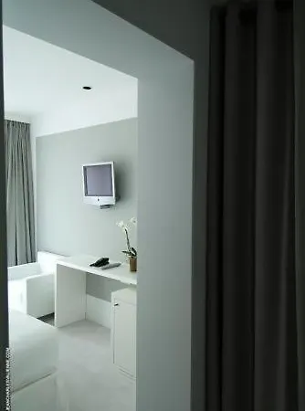 Pol Hotel-2