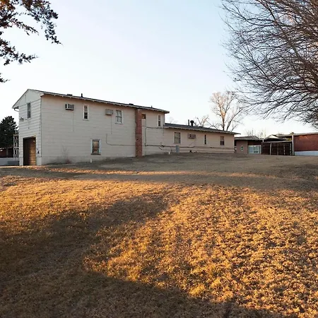 Cedar Inn-2