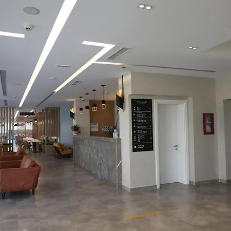 Hotel Triumf Shengjin-2