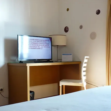 Azores Holidays House -B&B - Suites - Self Check-In Keyboard-3