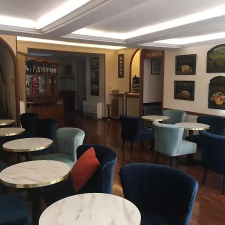 Hotel Restaurant Des Remparts-2