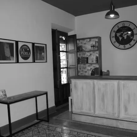 La Perla Granada Suites-3