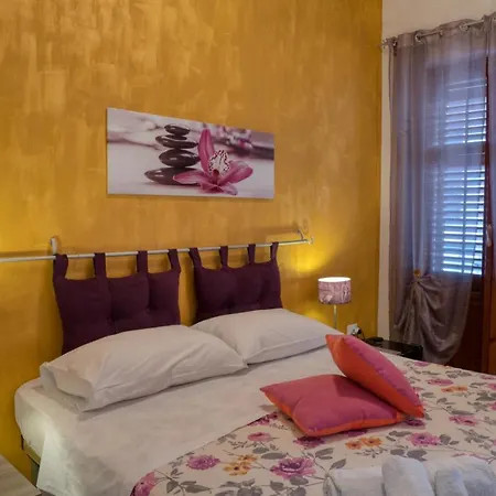 Daphne B&B-3