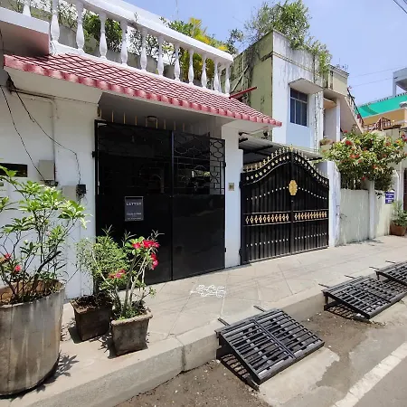 White Villa Guest House Pondicherry-2