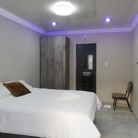 Martyrs Guest House Palace-2